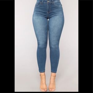 Squat Like That Booty Lifting Jeans Medium Blue